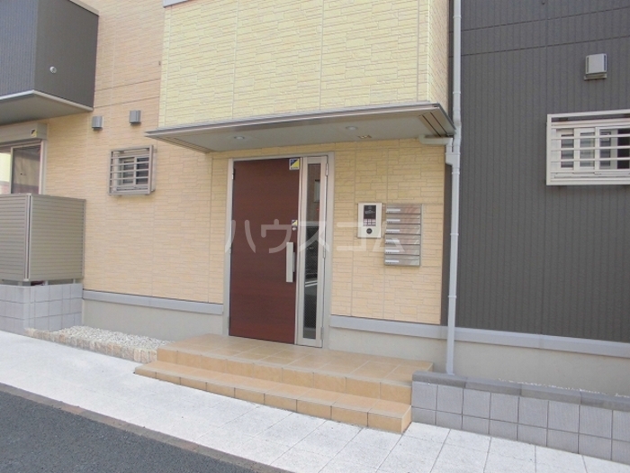 17/26 エントランス