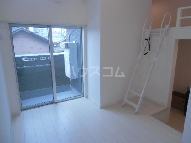 20/30 バルコニー