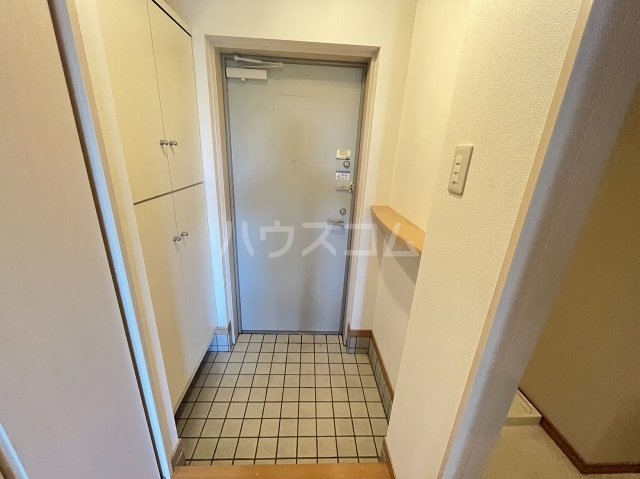 14/30 玄関