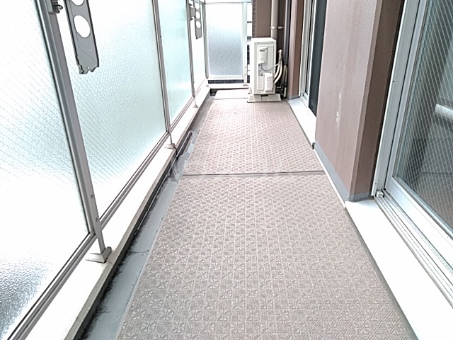 21/30 バルコニー