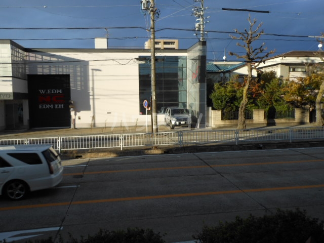 2/6 駐車場