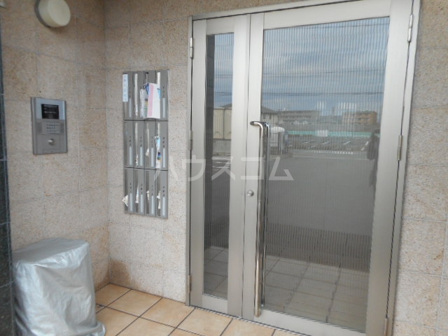 20/24 エントランス