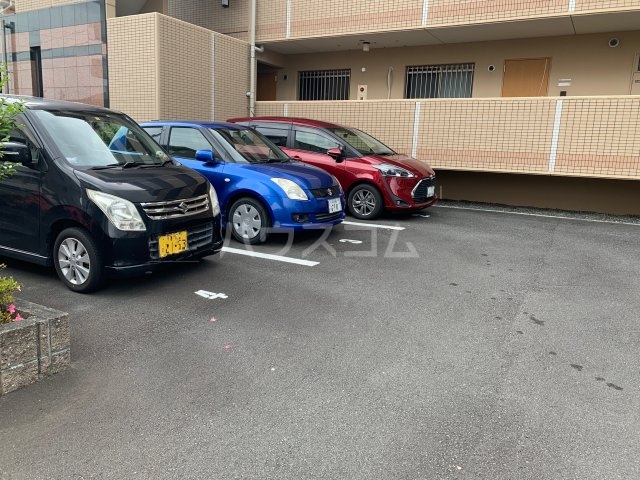 3/6 駐車場