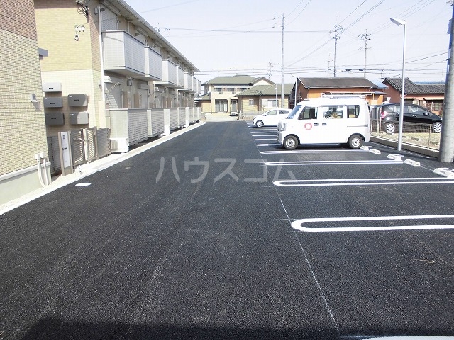 22/30 駐車場