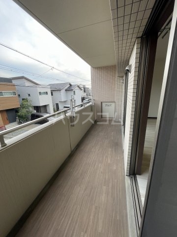 19/30 バルコニー