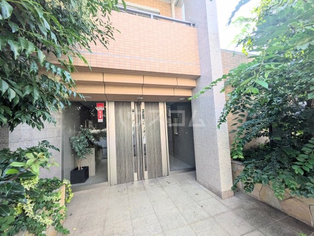 21/24 エントランス