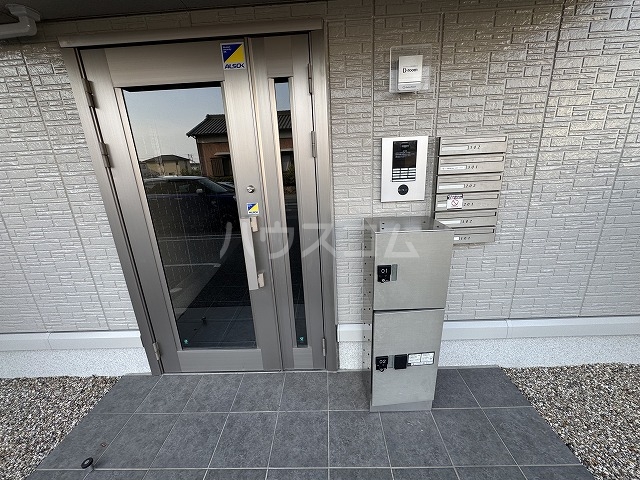 21/29 エントランス