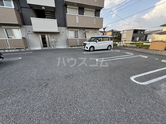 22/30 駐車場