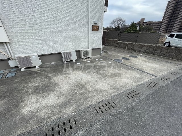 26/30 駐車場