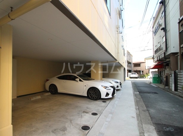 21/30 駐車場