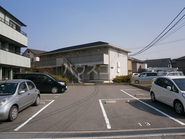 22/30 駐車場