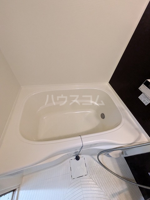 13/30 浴室