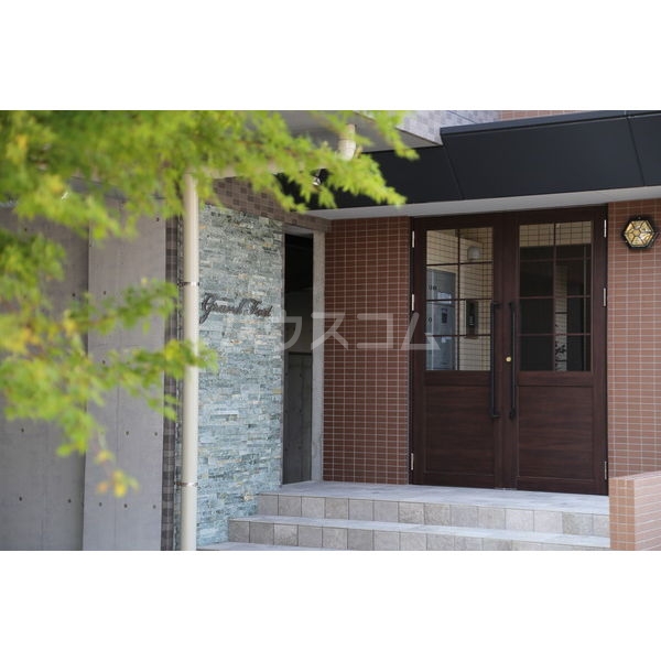 13/25 エントランス