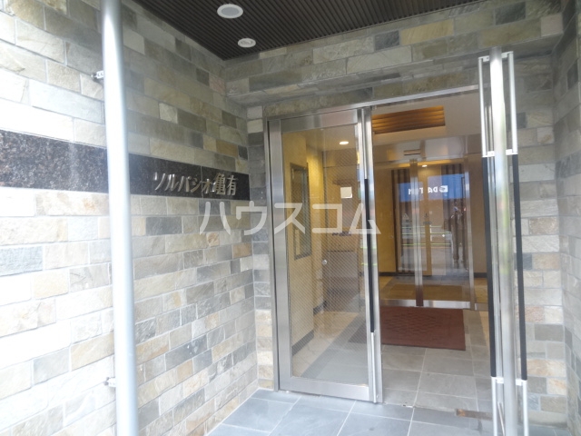 23/30 エントランス