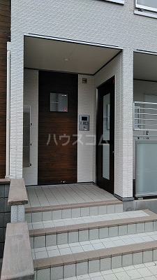 17/27 エントランス