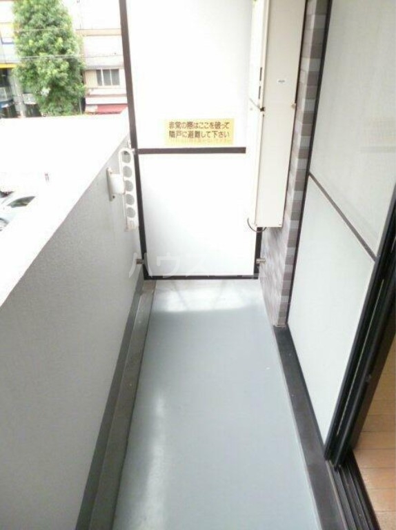 13/30 バルコニー