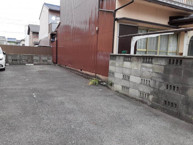 22/30 駐車場