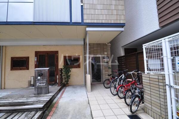 14/20 エントランス