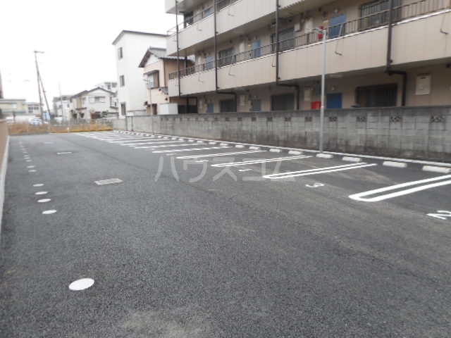22/30 駐車場