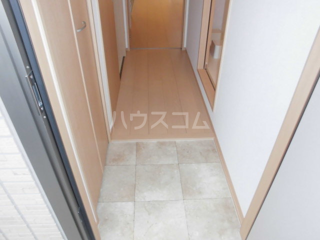 13/30 玄関