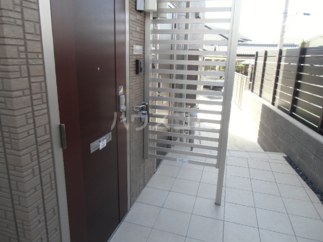 2/8 エントランス