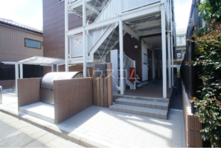 3/10 エントランス