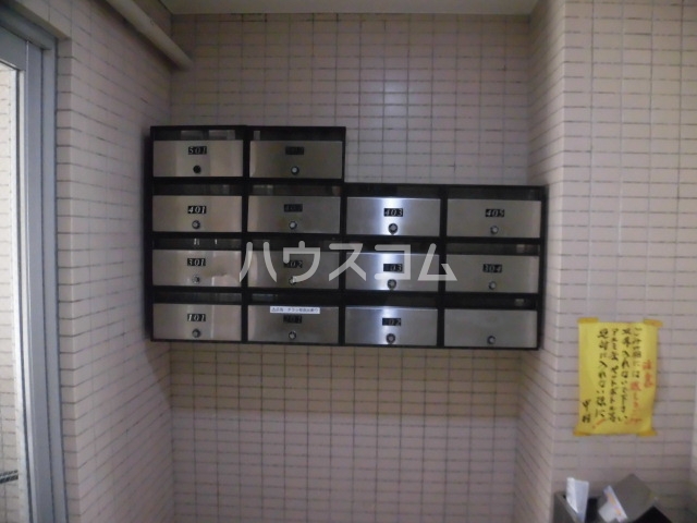 20/23 エントランス