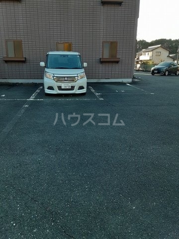 24/28 駐車場