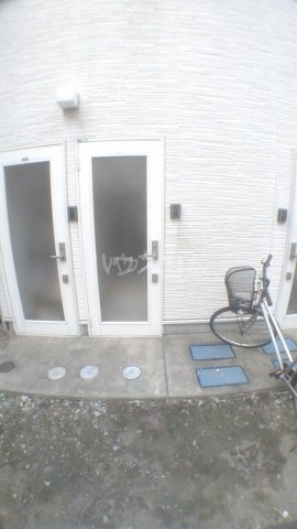 2/4 エントランス