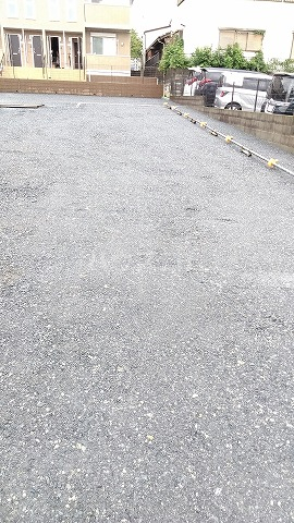 20/29 駐車場