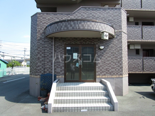 14/16 エントランス