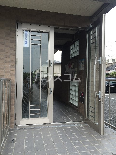 19/28 エントランス