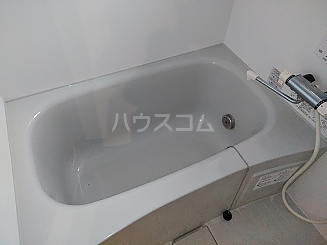 16/30 浴室