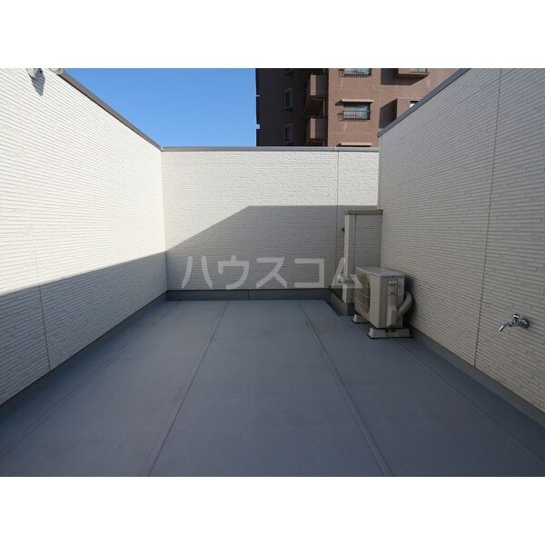 13/26 バルコニー