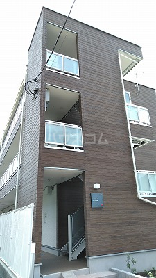 21/29 エントランス