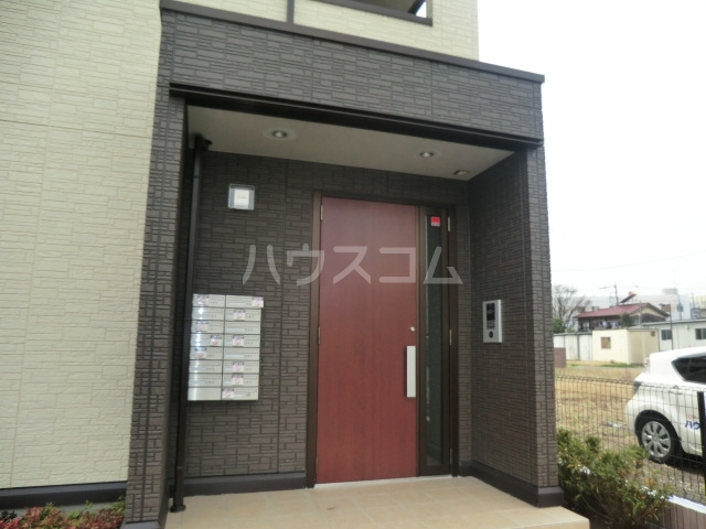 18/29 エントランス