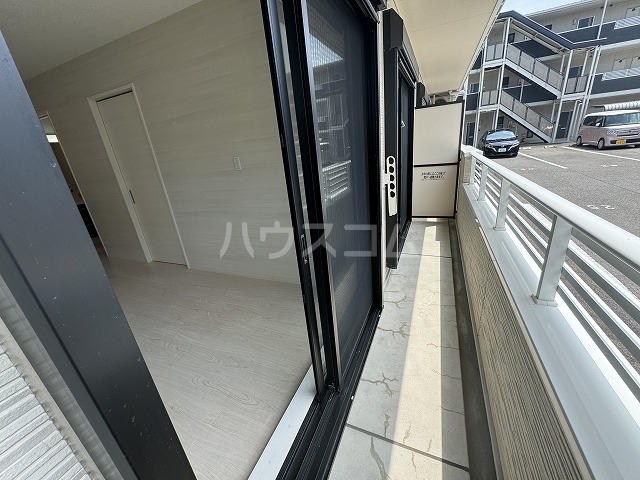 20/30 バルコニー