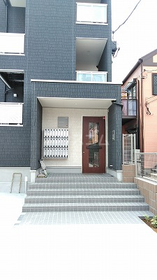 19/29 エントランス