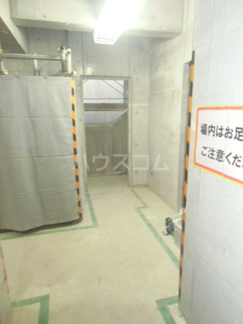 22/30 エントランス