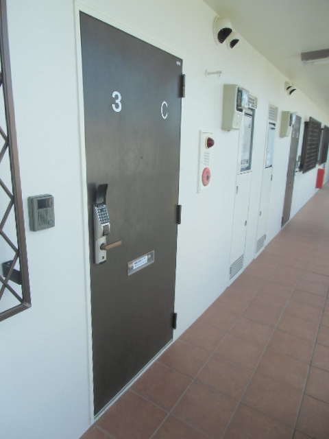 17/22 エントランス