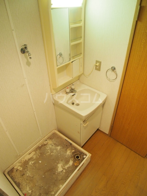 13/30 洗面
