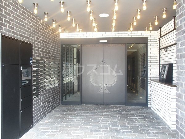 2/5 エントランス