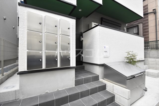 2/6 エントランス