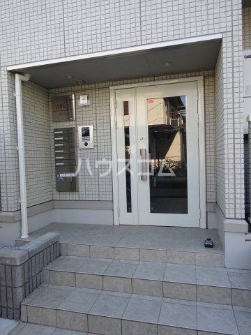 2/3 エントランス