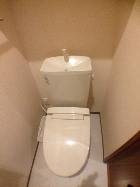 16/30 トイレ