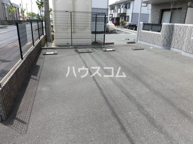 17/22 駐車場