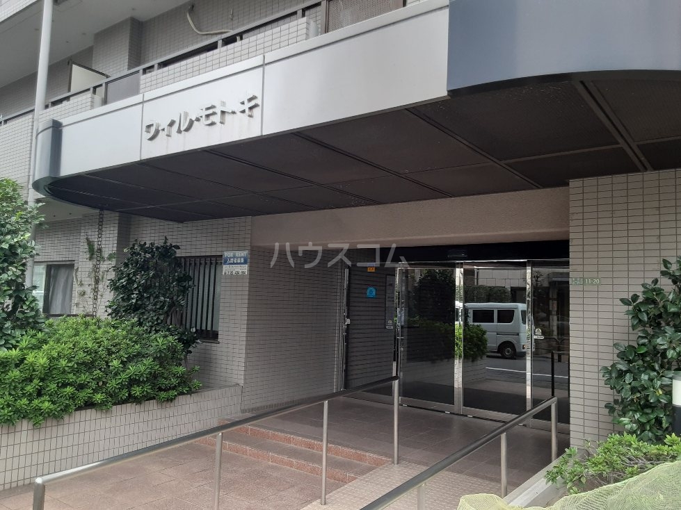 28/30 エントランス