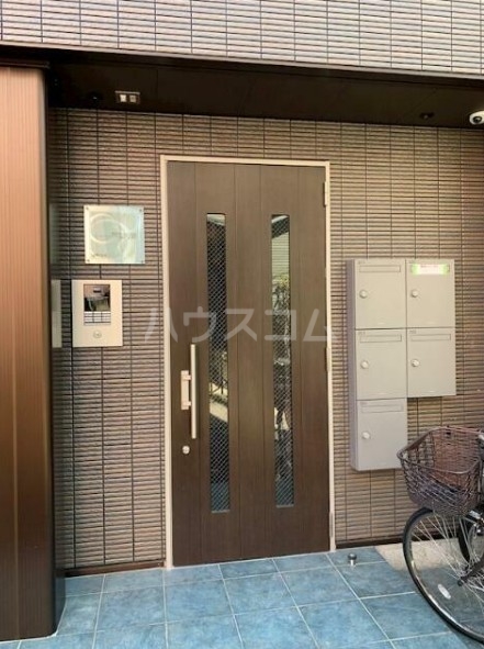 19/22 エントランス
