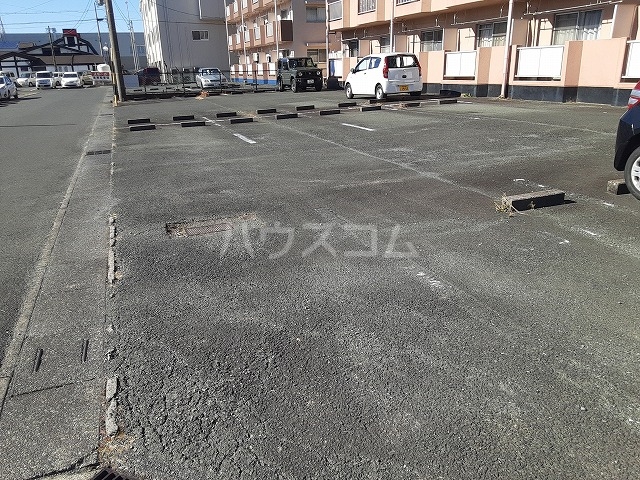 3/7 駐車場