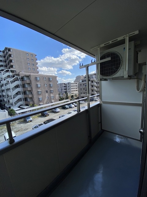 23/30 バルコニー